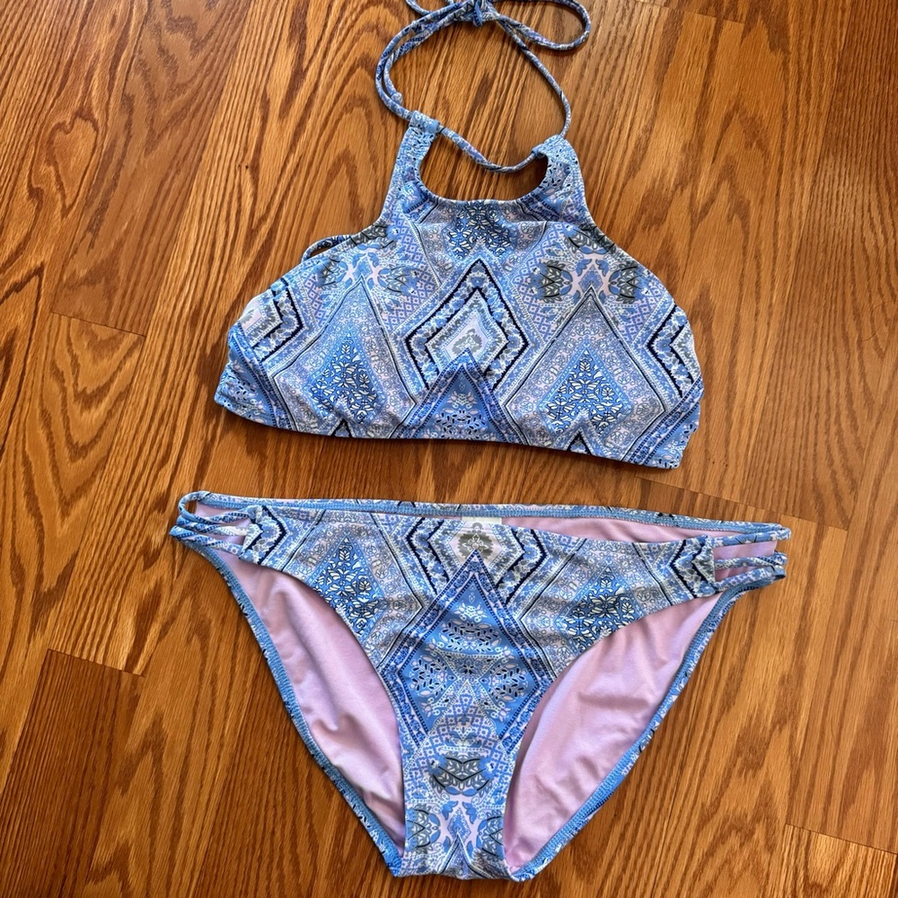 EUC, Women’s Xhileration Bikini, Size XL